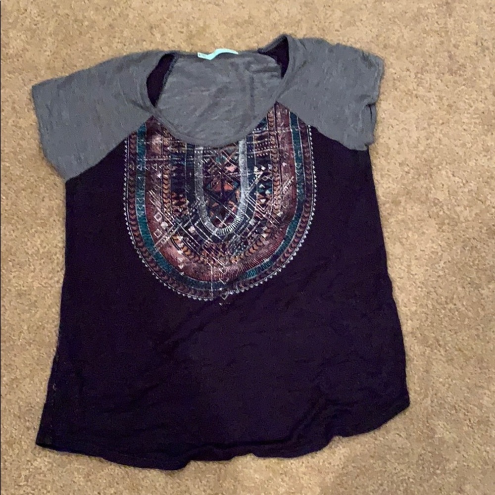 Maurice’s shirt
